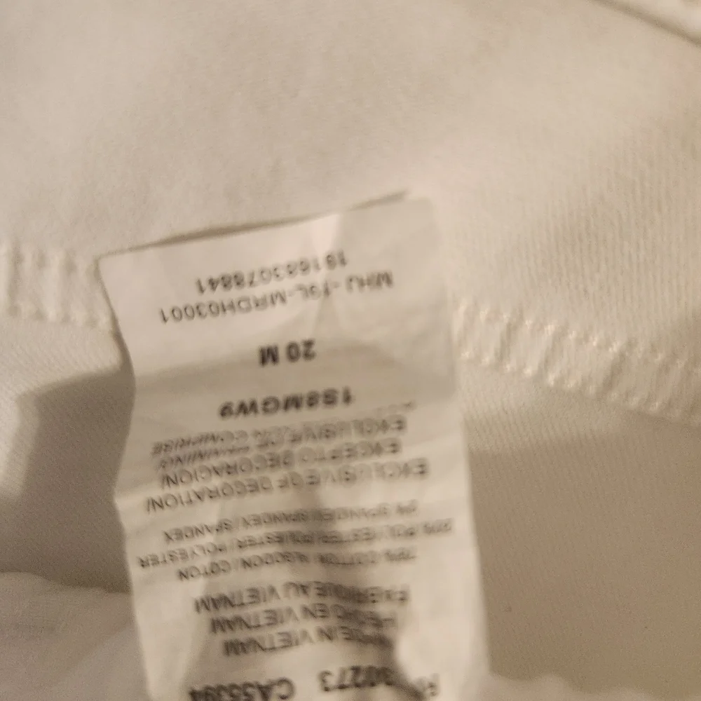 Lee Women's White Ankle Jeans - Picture 3 of 4
